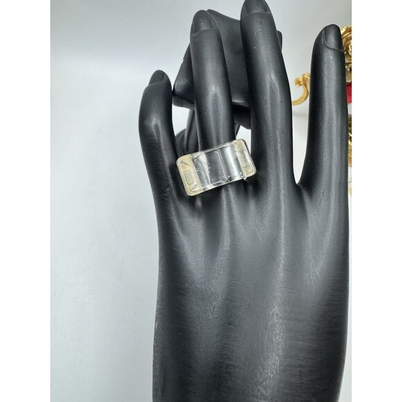 Vintage lucite ring Clear Square Solid Crystalline Ice Lucite 1970s Size 9 - Picture 2 of 12